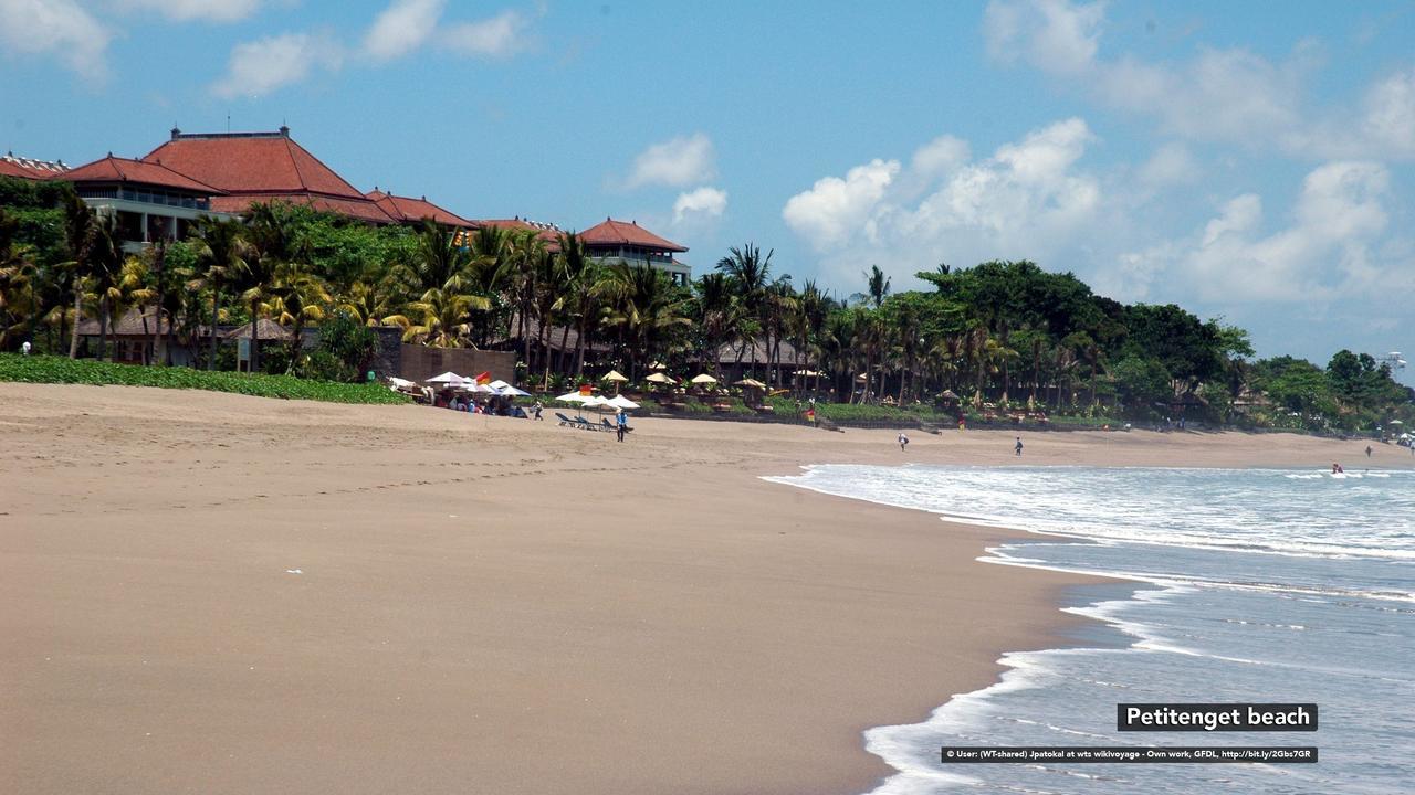 Zen Rooms Seminyak Kayu Jati エクステリア 写真