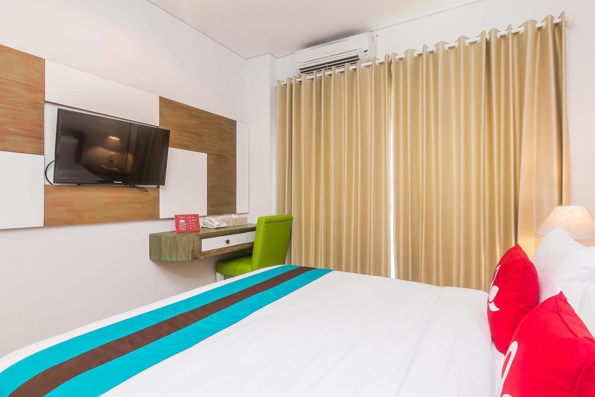 Zen Rooms Seminyak Kayu Jati エクステリア 写真