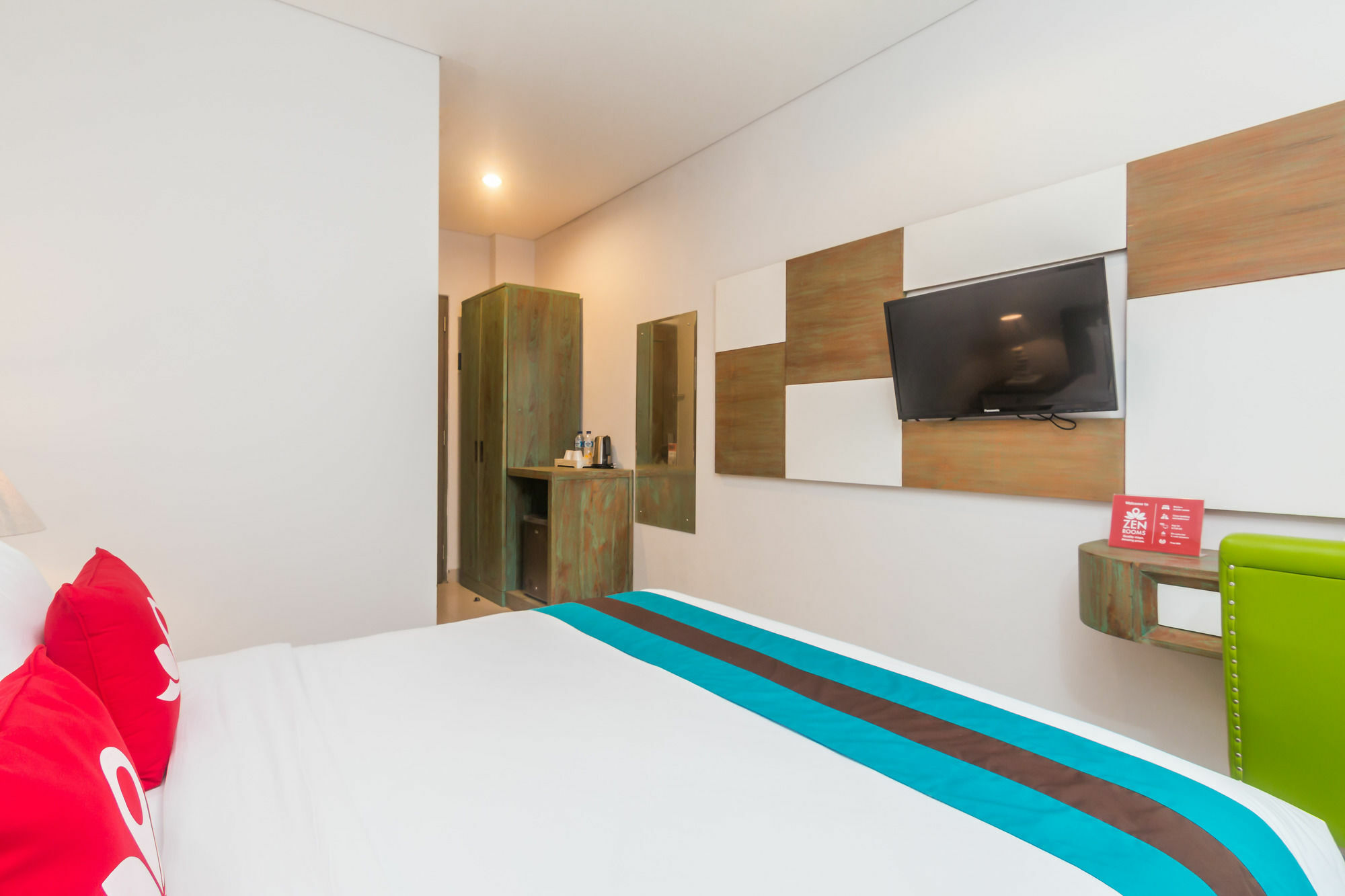 Zen Rooms Seminyak Kayu Jati エクステリア 写真