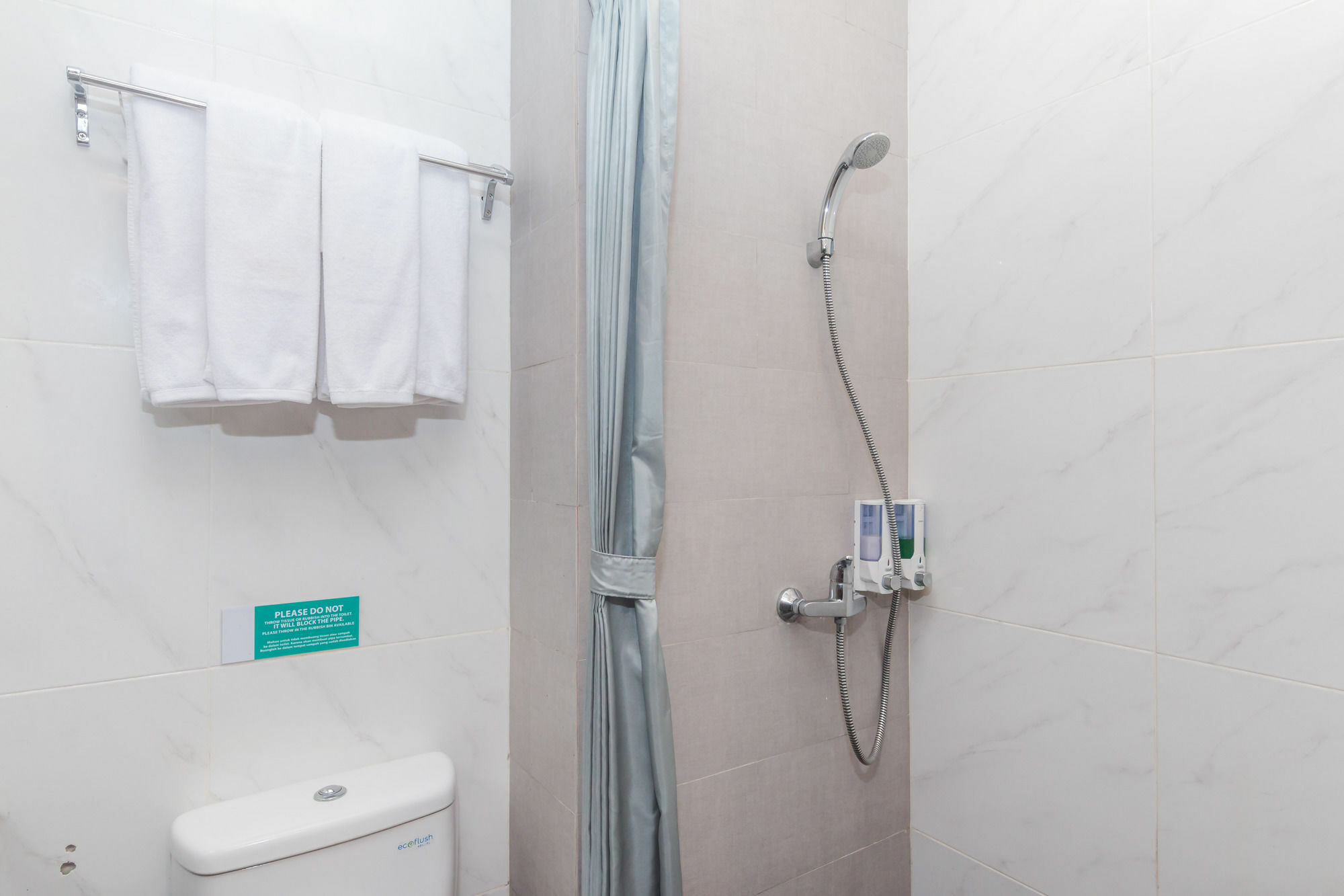 Zen Rooms Seminyak Kayu Jati エクステリア 写真