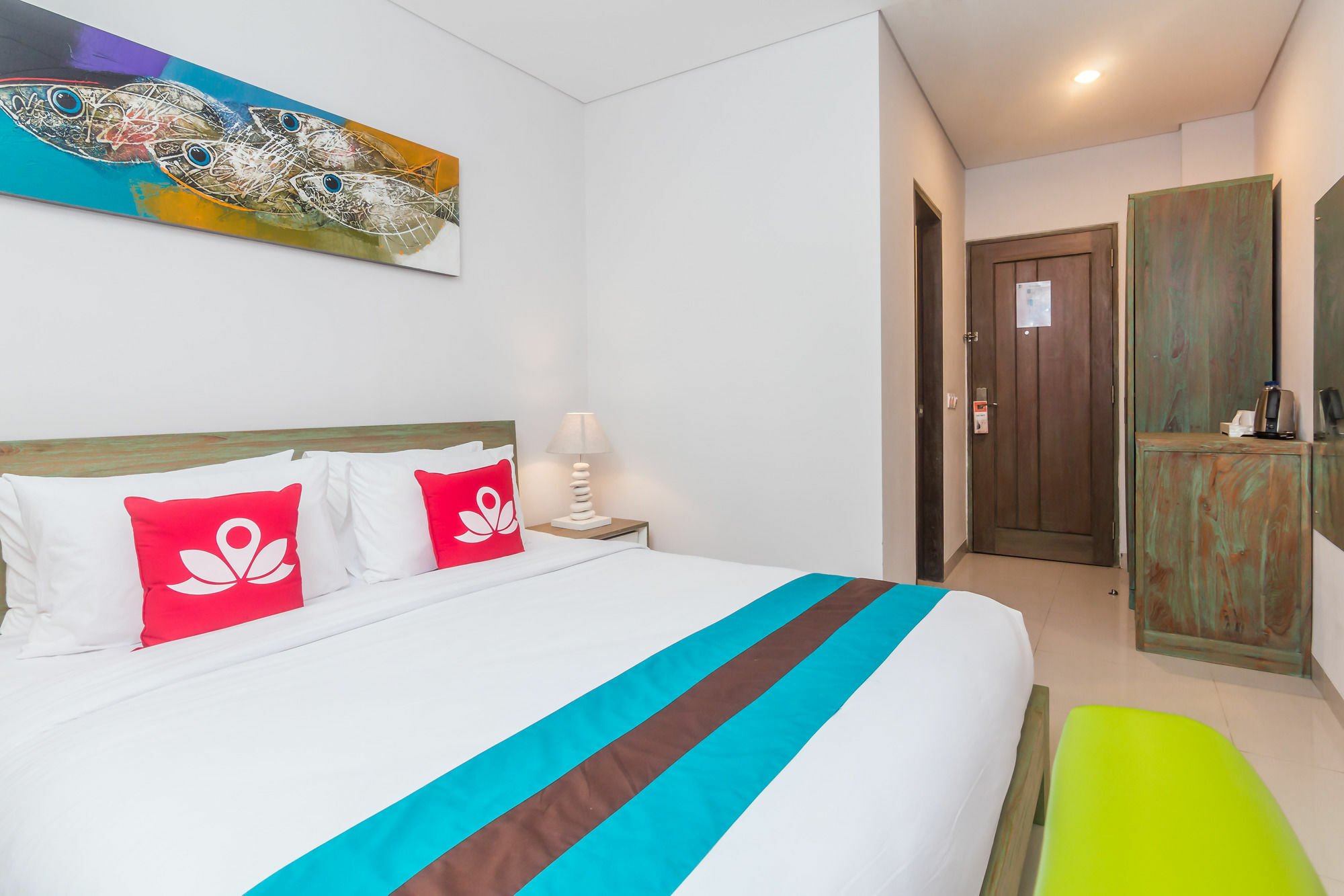 Zen Rooms Seminyak Kayu Jati エクステリア 写真